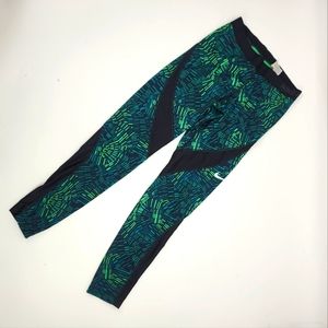 Nike Pro Womens Size Large Leggings Green Black Very good condition